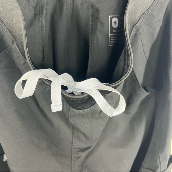 FIGS Technical Collection Men's Axim Cargo Black Elastic/Drawstring Scrub Pants - Picture 6 of 9